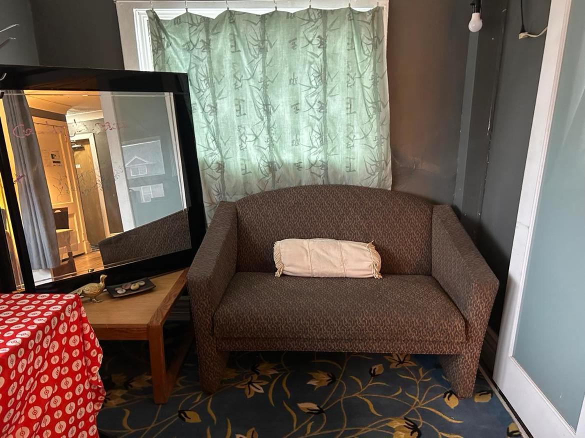 Maryland Homestay In Winnpeg Downtown Winnipeg Quarto foto